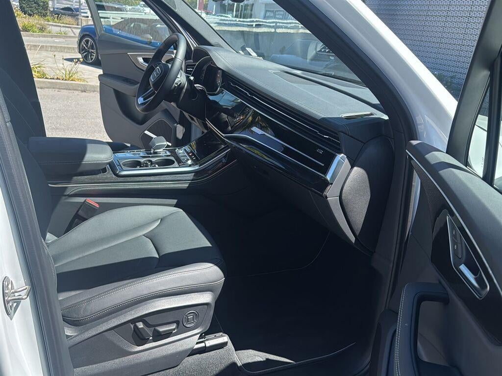 2026 Audi Q7 Premium Plus