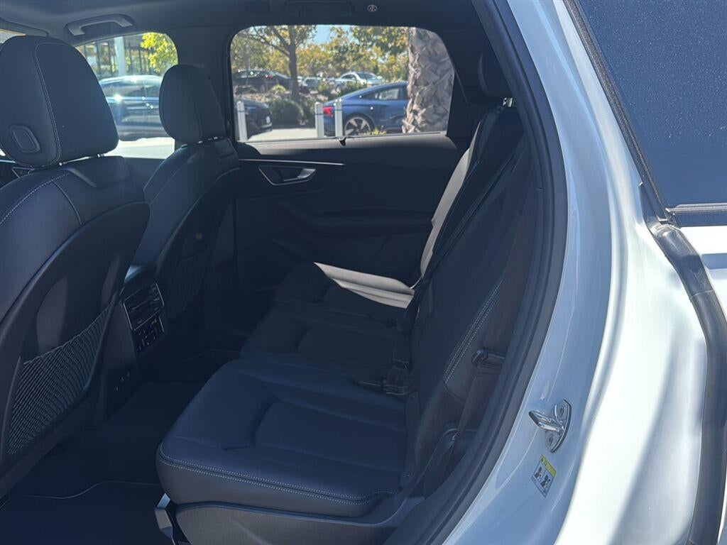 2026 Audi Q7 Premium Plus