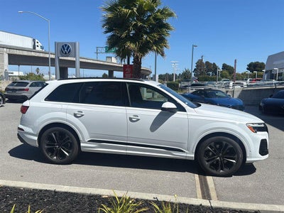 2026 Audi Q7 Premium Plus