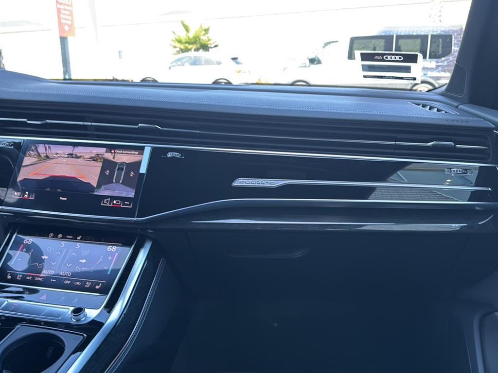 2026 Audi Q7 Premium Plus
