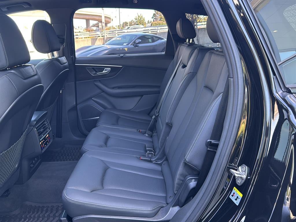 2026 Audi Q7 Premium Plus