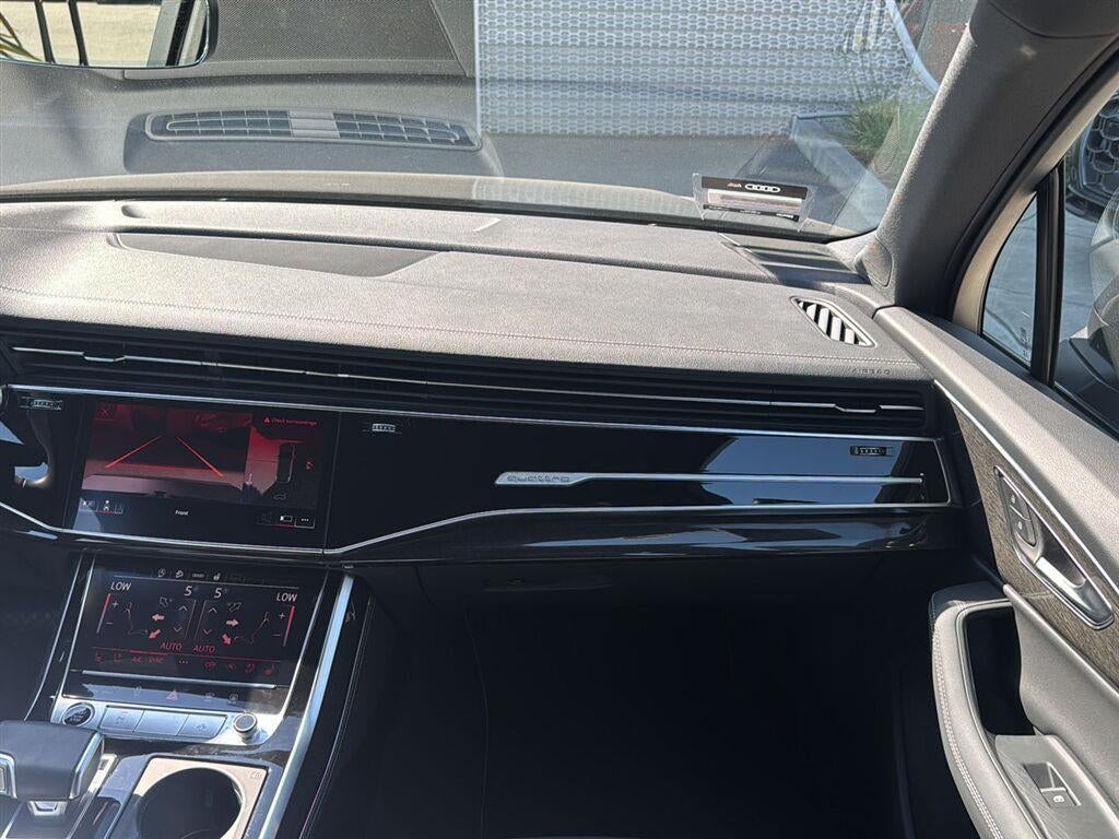 2026 Audi Q7 Premium Plus