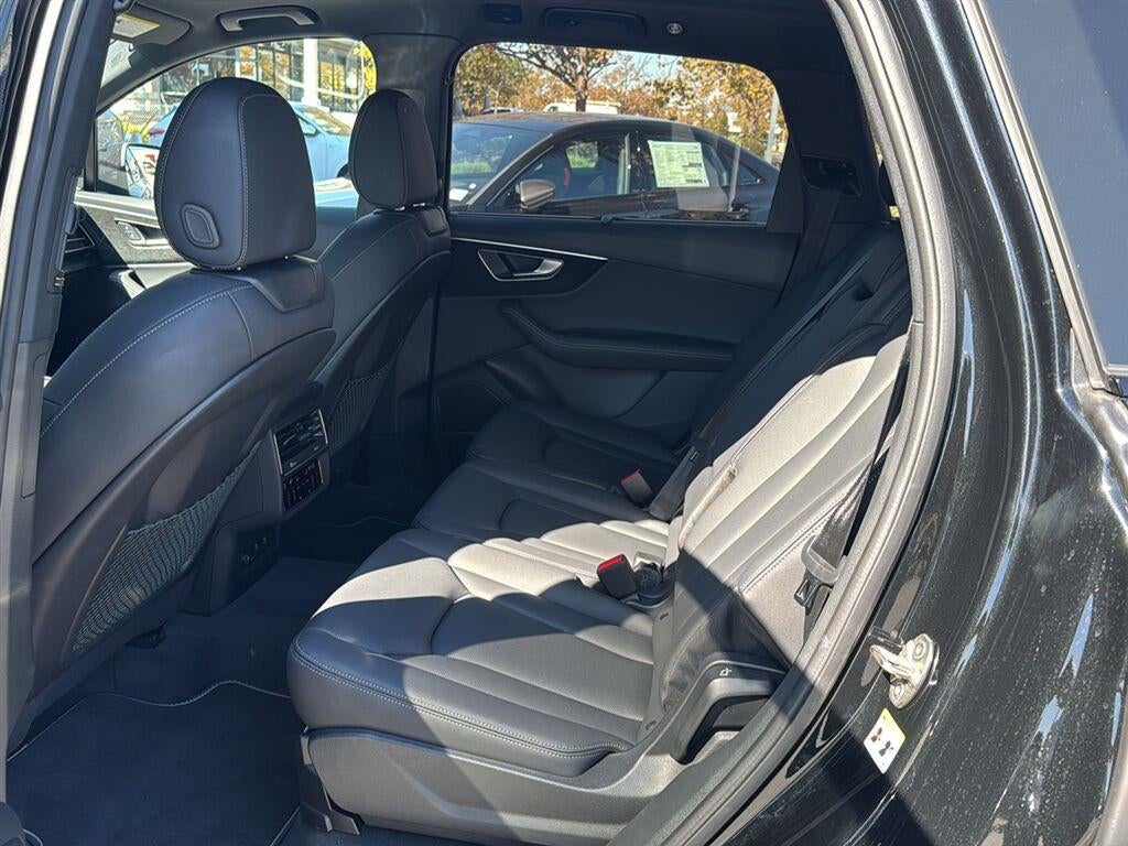 2026 Audi Q7 Premium Plus