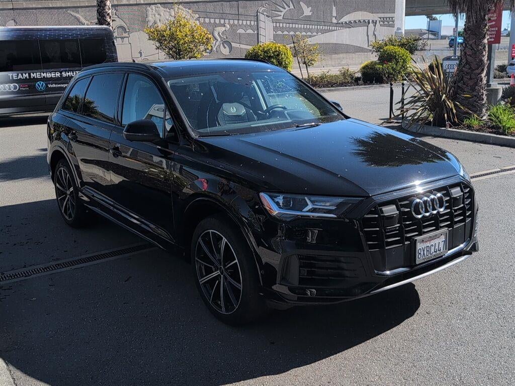 2021 Audi Q7 Premium Plus