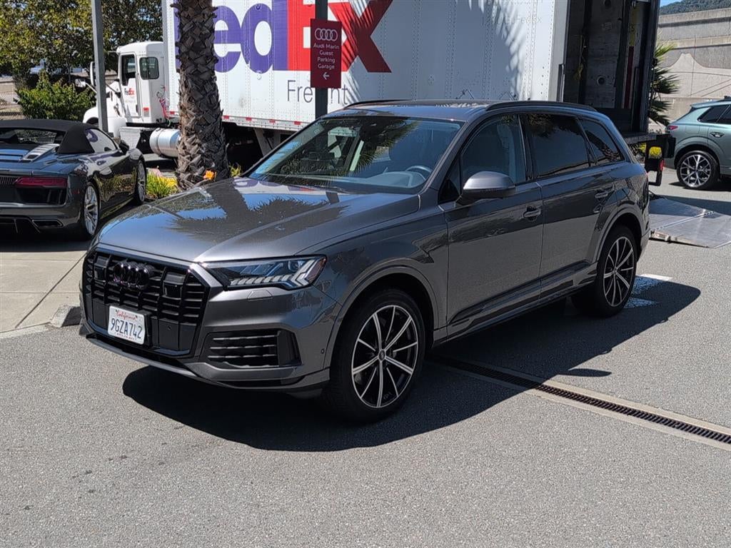 2023 Audi Q7 Premium Plus