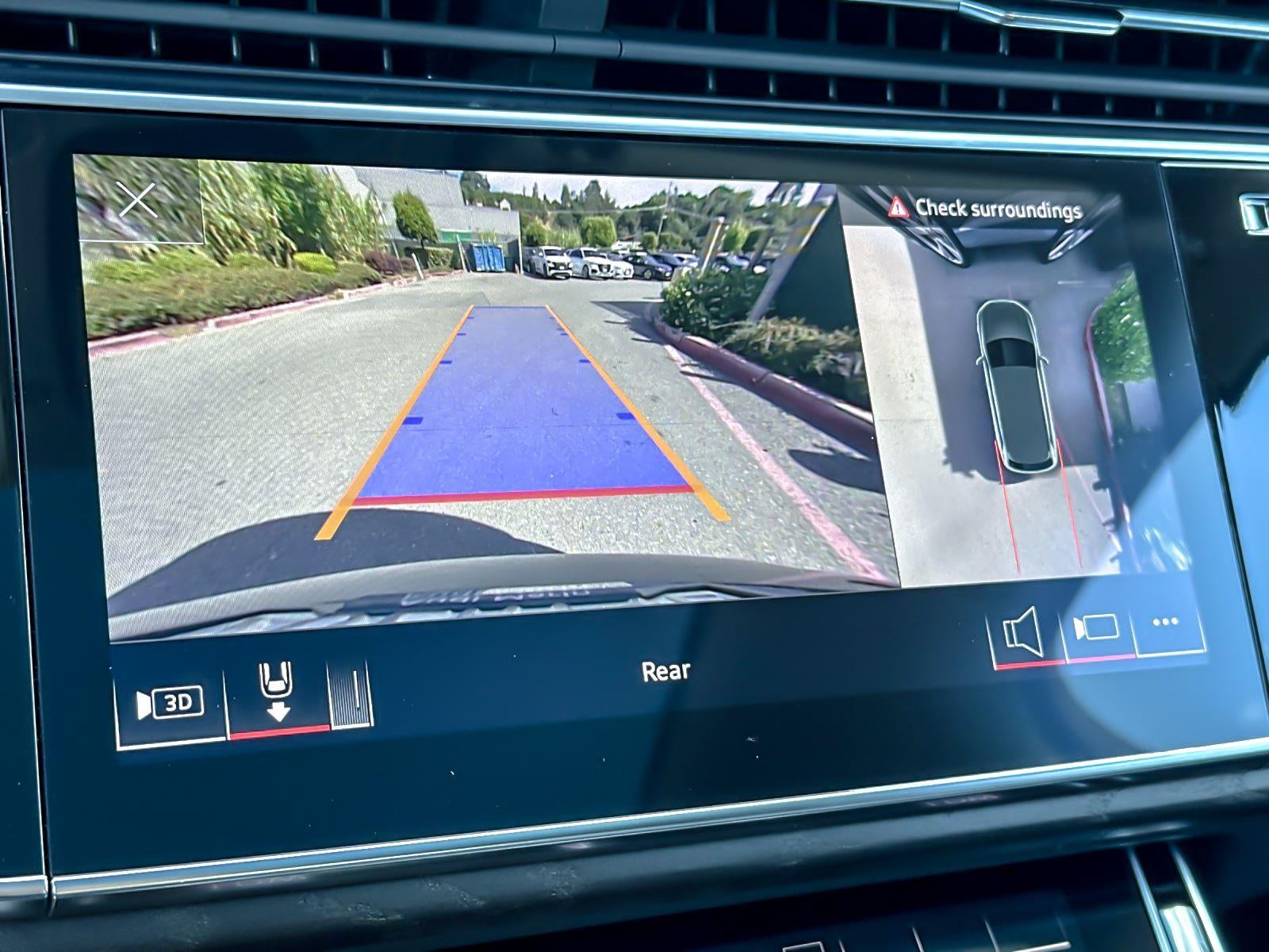 2023 Audi Q7 Premium Plus