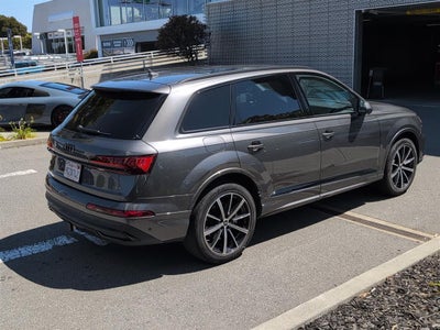 2023 Audi Q7 Premium Plus
