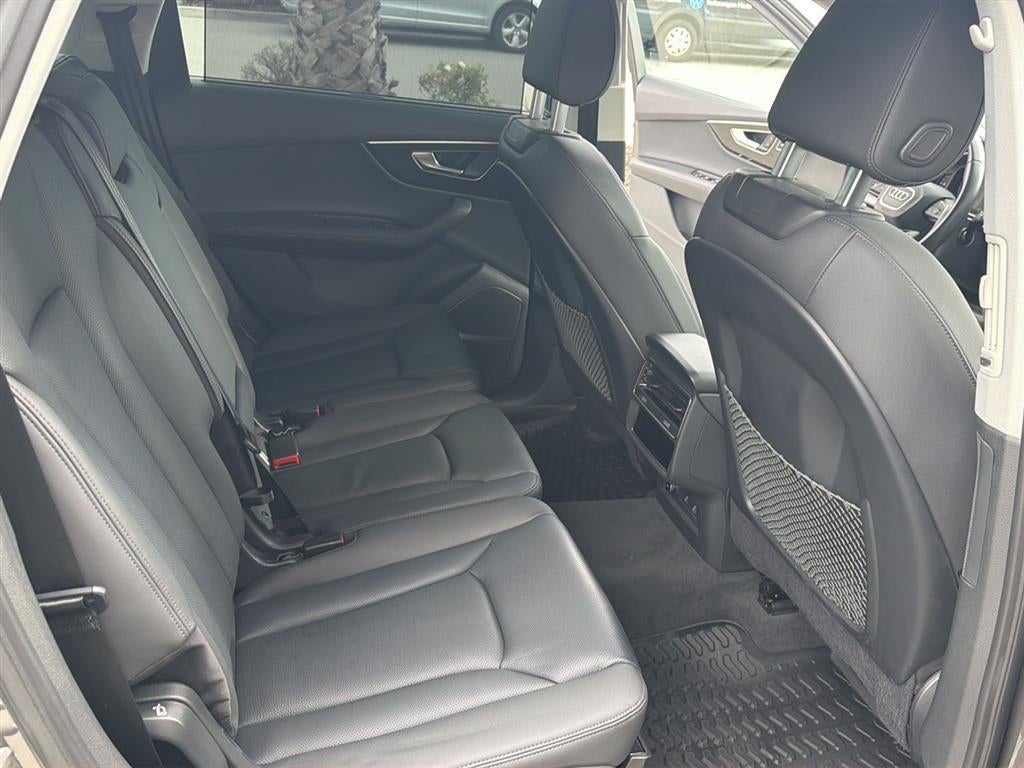 2023 Audi Q7 Premium Plus