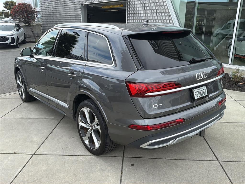 2023 Audi Q7 Premium Plus