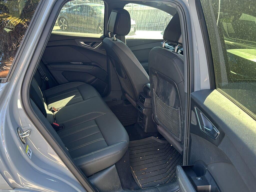 2024 Audi Q4 e-tron Prestige