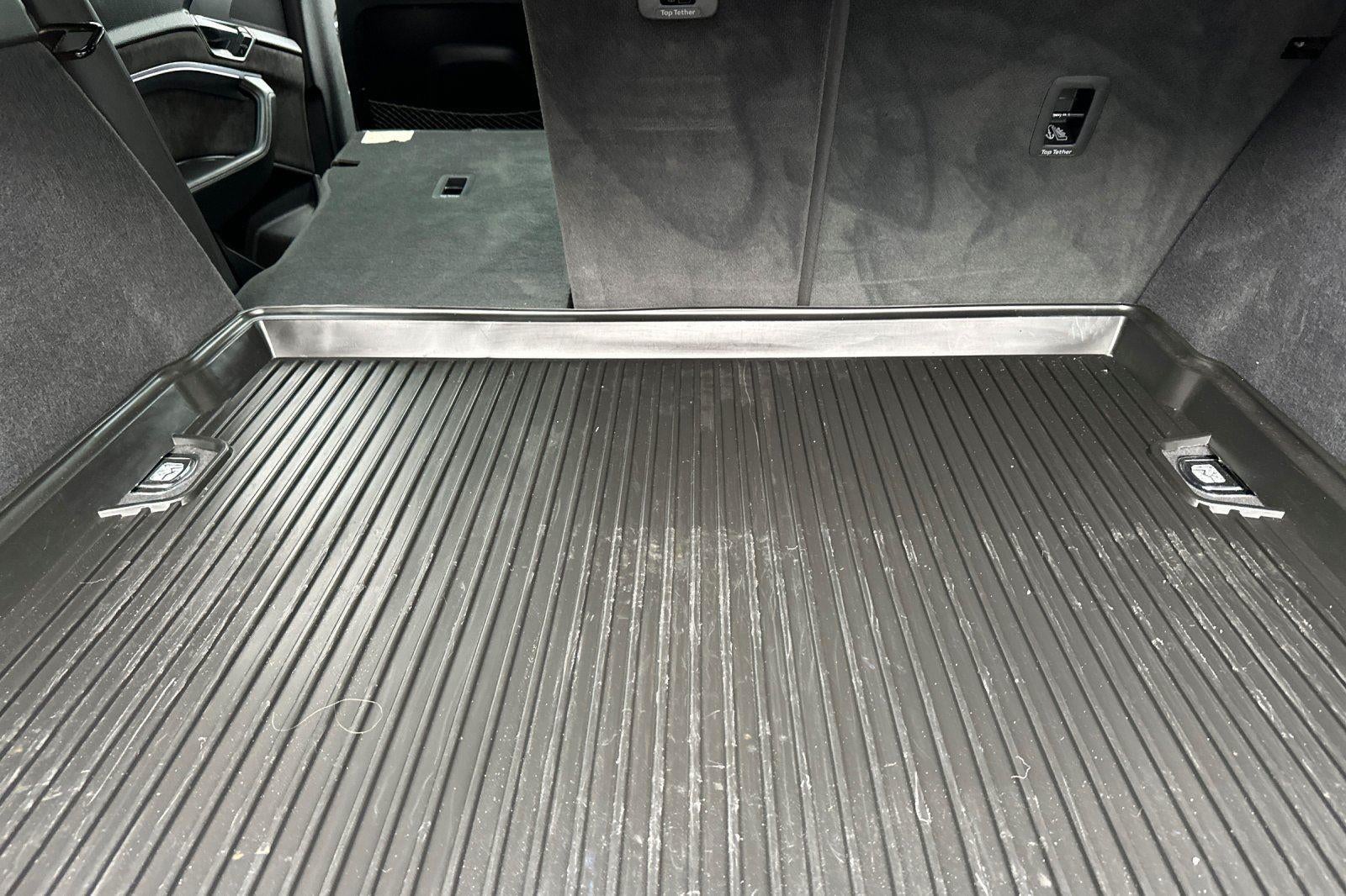 2019 Audi e-tron Prestige