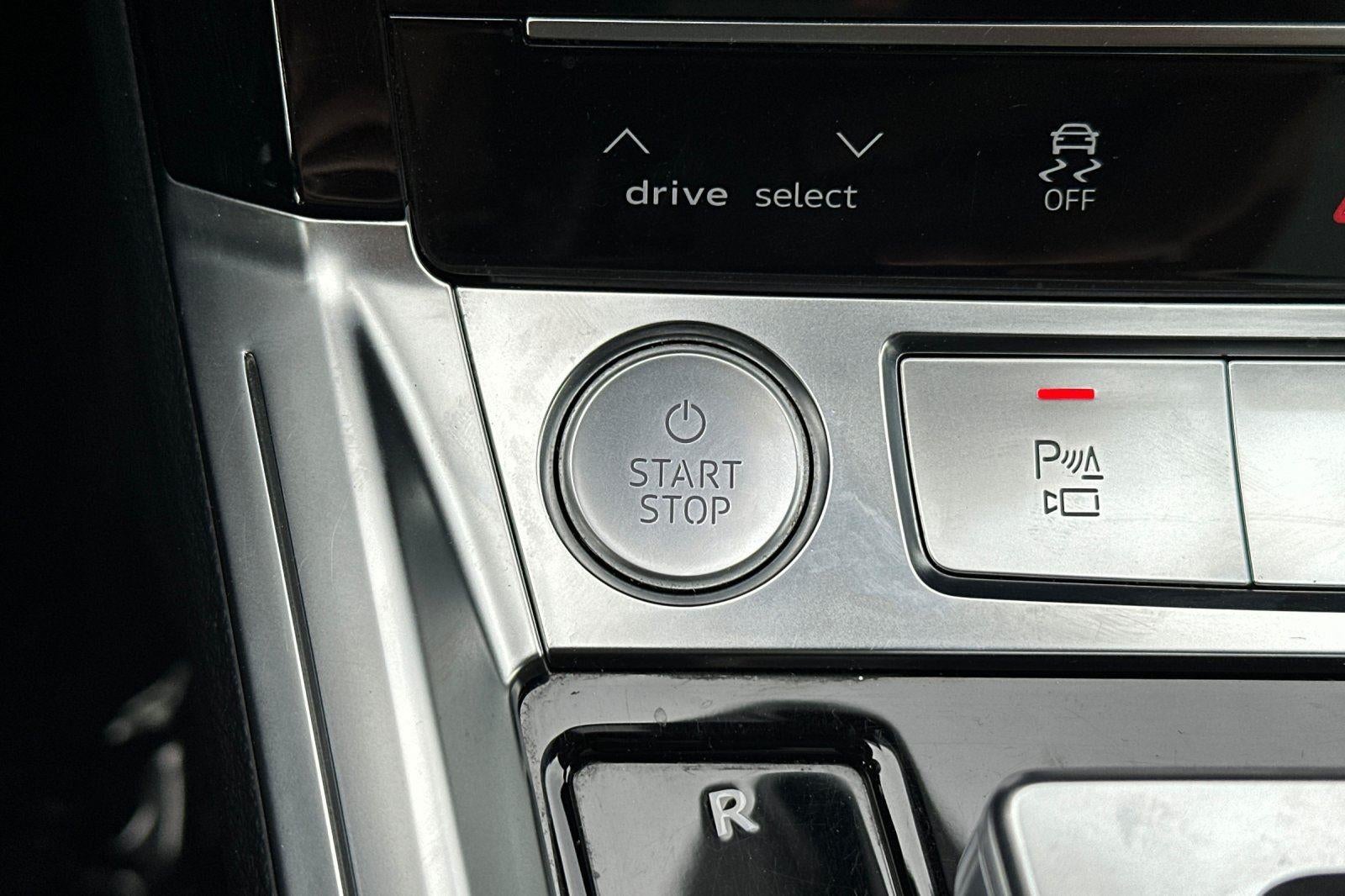 2019 Audi e-tron Prestige