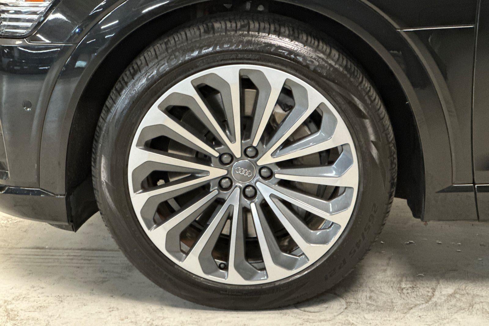 2019 Audi e-tron Prestige