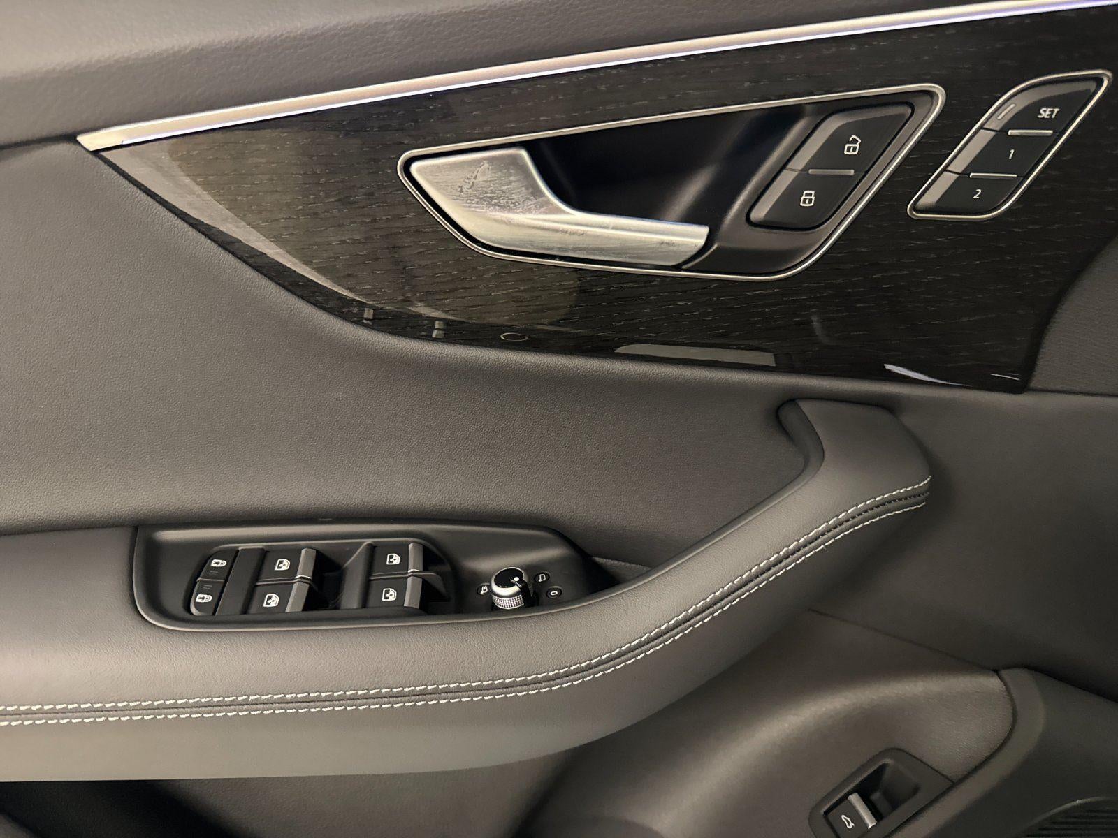 2025 Audi Q7 Prestige