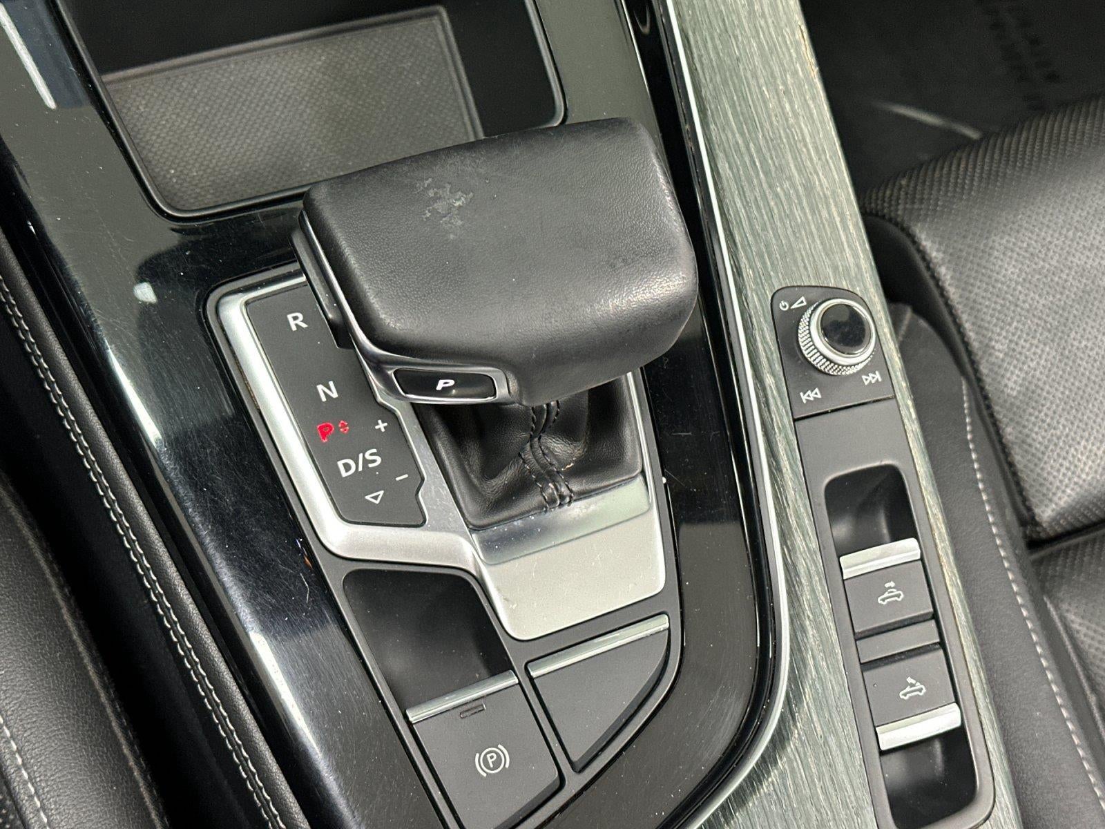 2023 Audi A5 Cabriolet S line Prestige