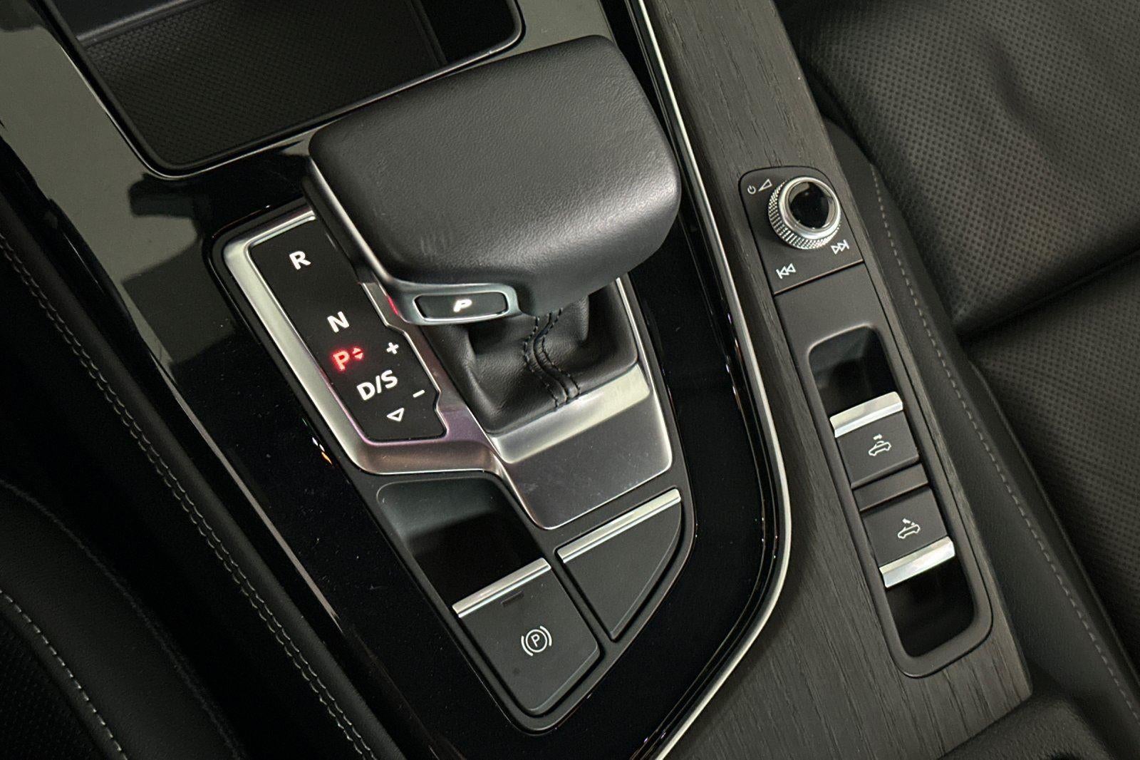 2024 Audi A5 Cabriolet S line Prestige