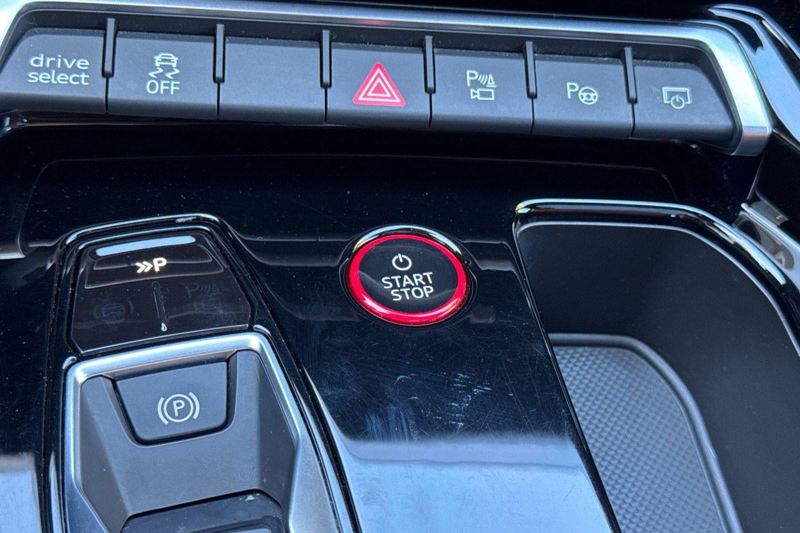 2023 Audi RS e-tron GT Base