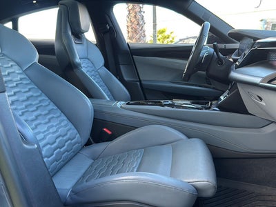 2023 Audi e-tron GT Prestige