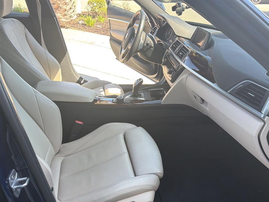 2016 BMW 3 Series 328i xDrive