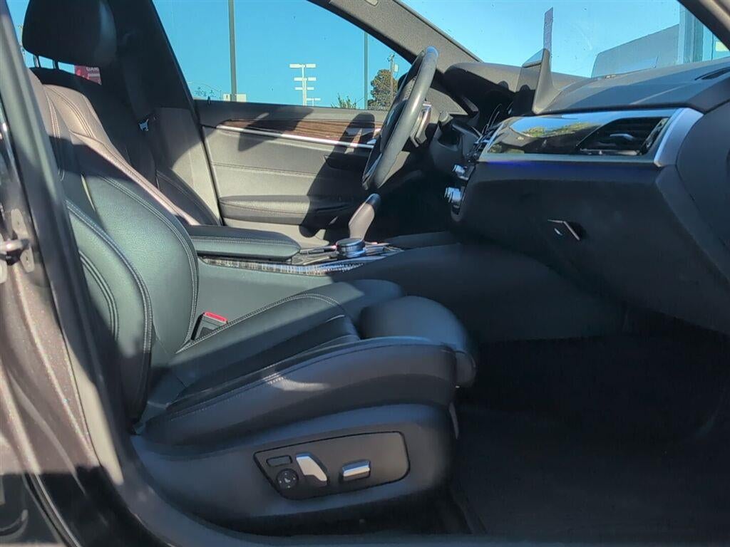 2018 BMW 5 Series 540i