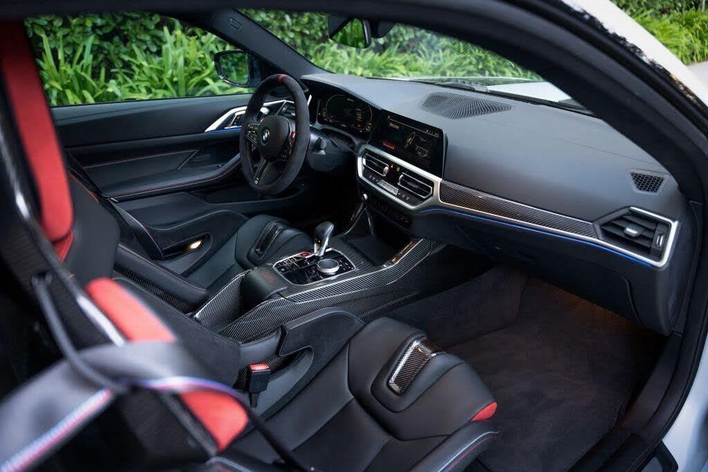 2023 BMW M4 CSL