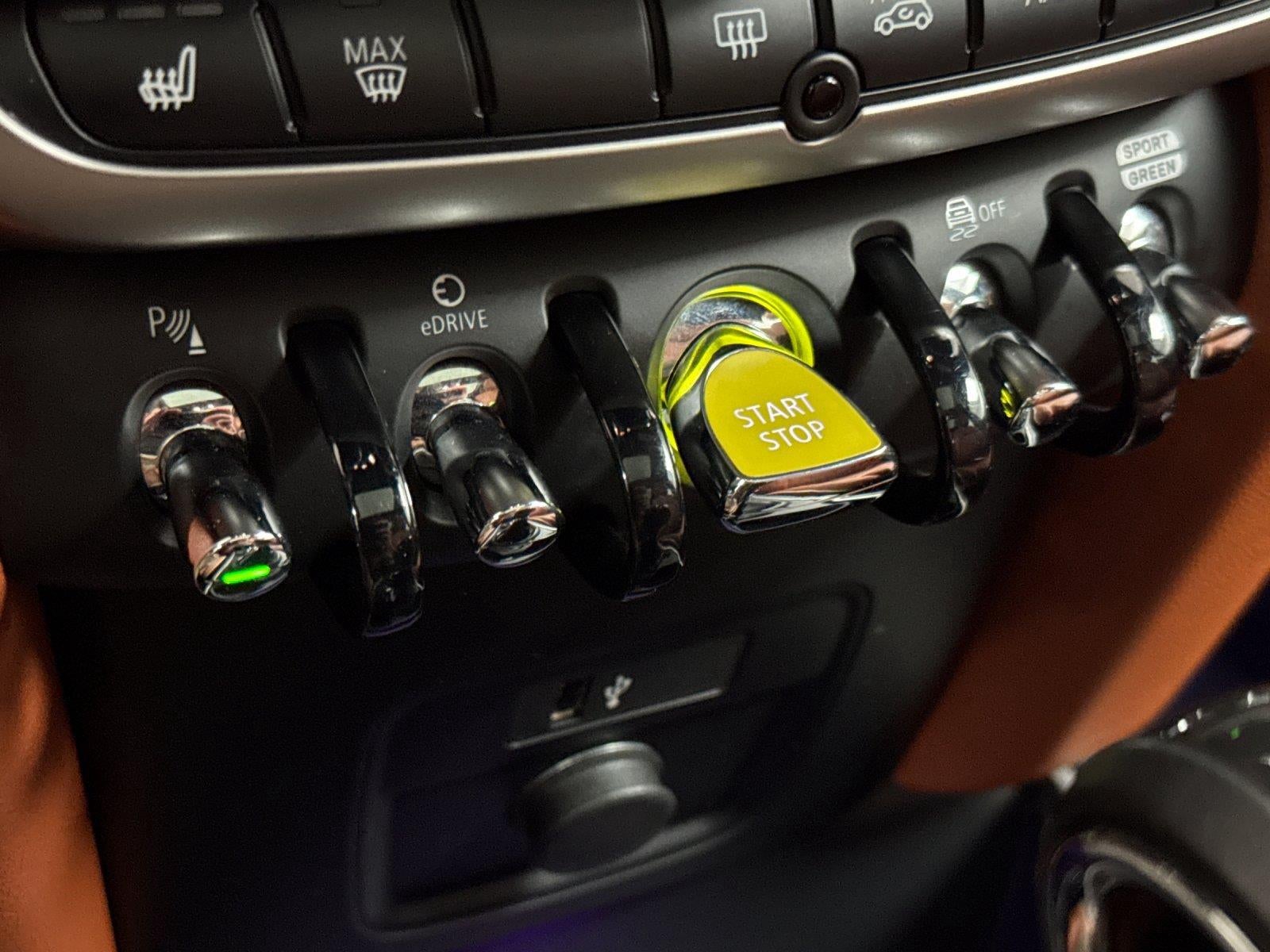 2022 MINI Countryman Cooper SE