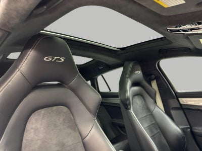 2022 Porsche Panamera GTS