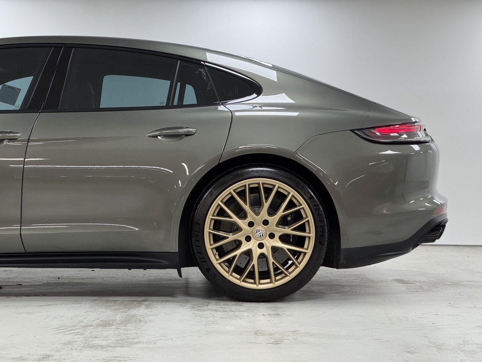 2022 Porsche Panamera GTS
