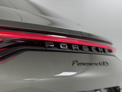 2022 Porsche Panamera GTS