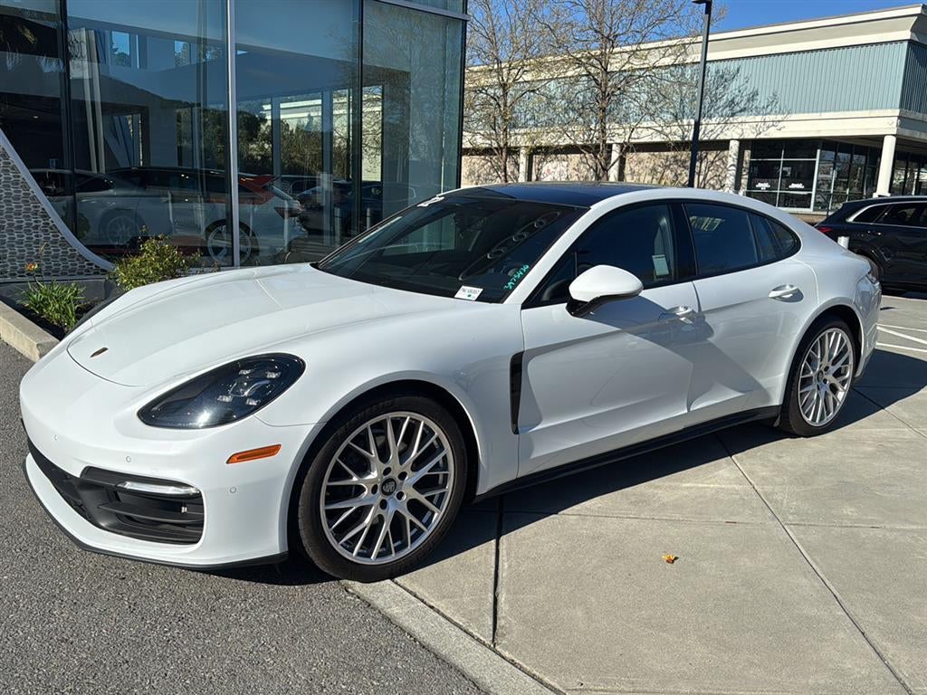2022 Porsche Panamera Base