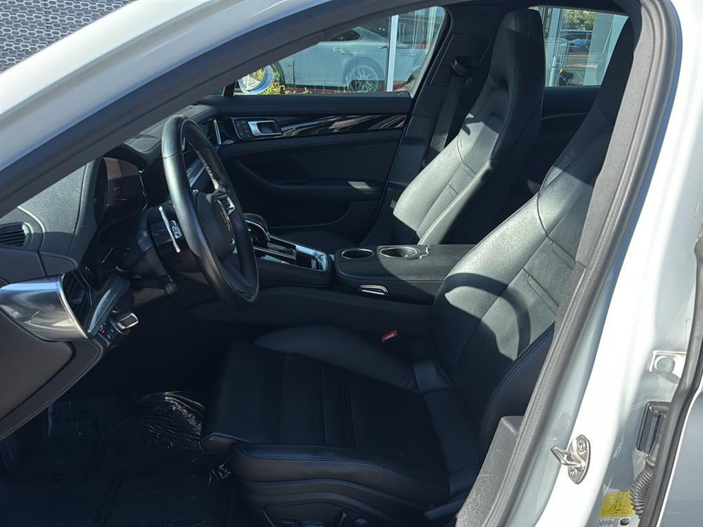 2022 Porsche Panamera Base