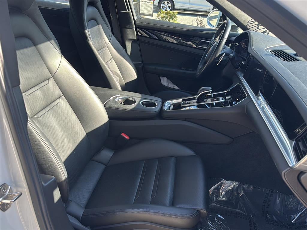 2022 Porsche Panamera Base