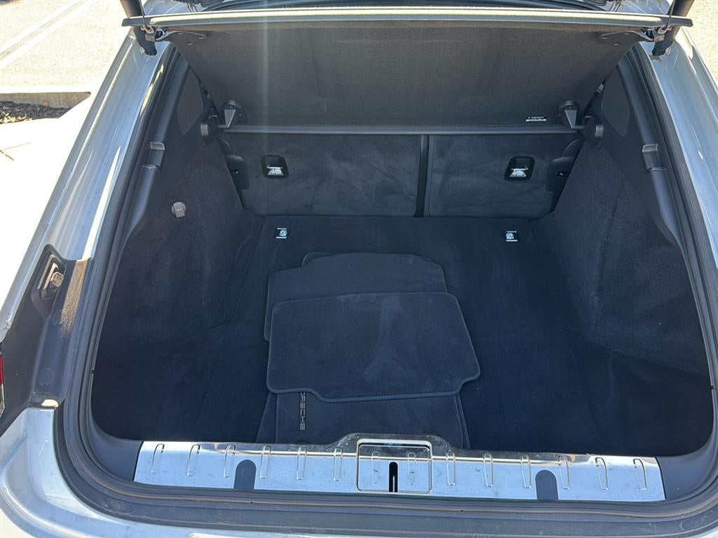 2022 Porsche Panamera Base