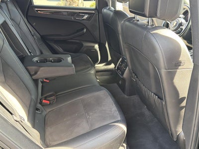 2017 Porsche Macan AWD