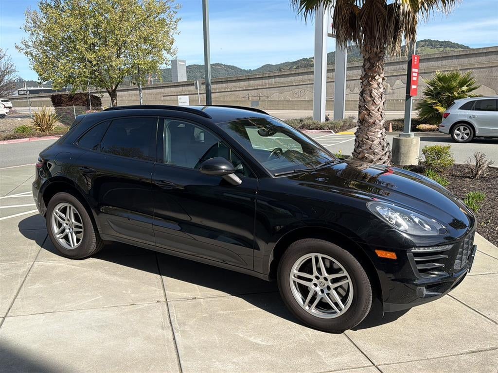 2017 Porsche Macan AWD