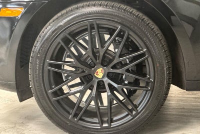 2024 Porsche Macan GTS