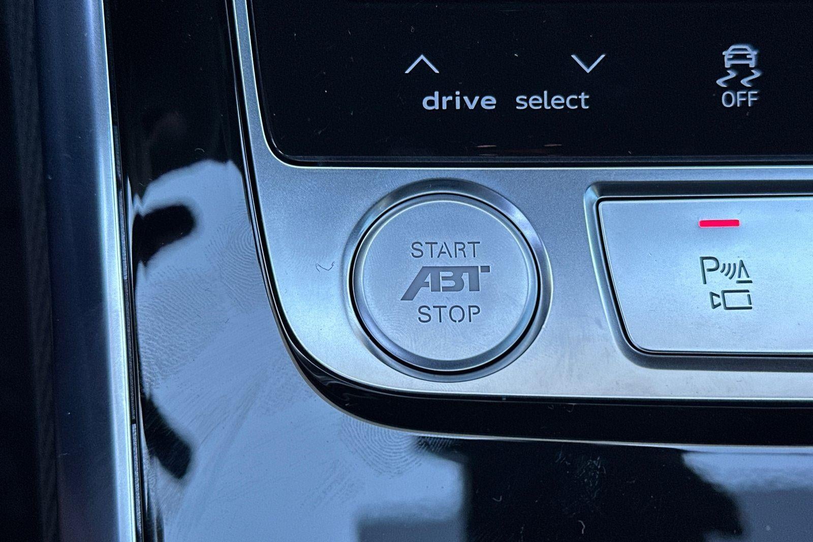 2025 Audi RS Q8 performance