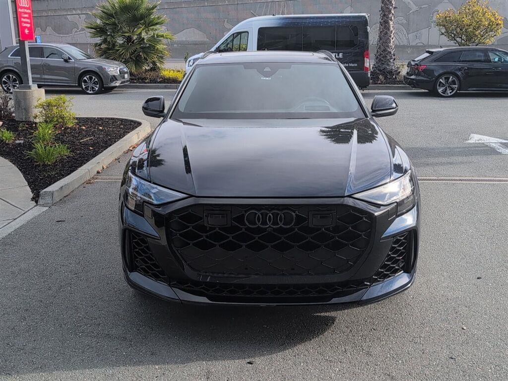 2025 Audi RS Q8 performance