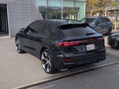 2025 Audi RS Q8 performance