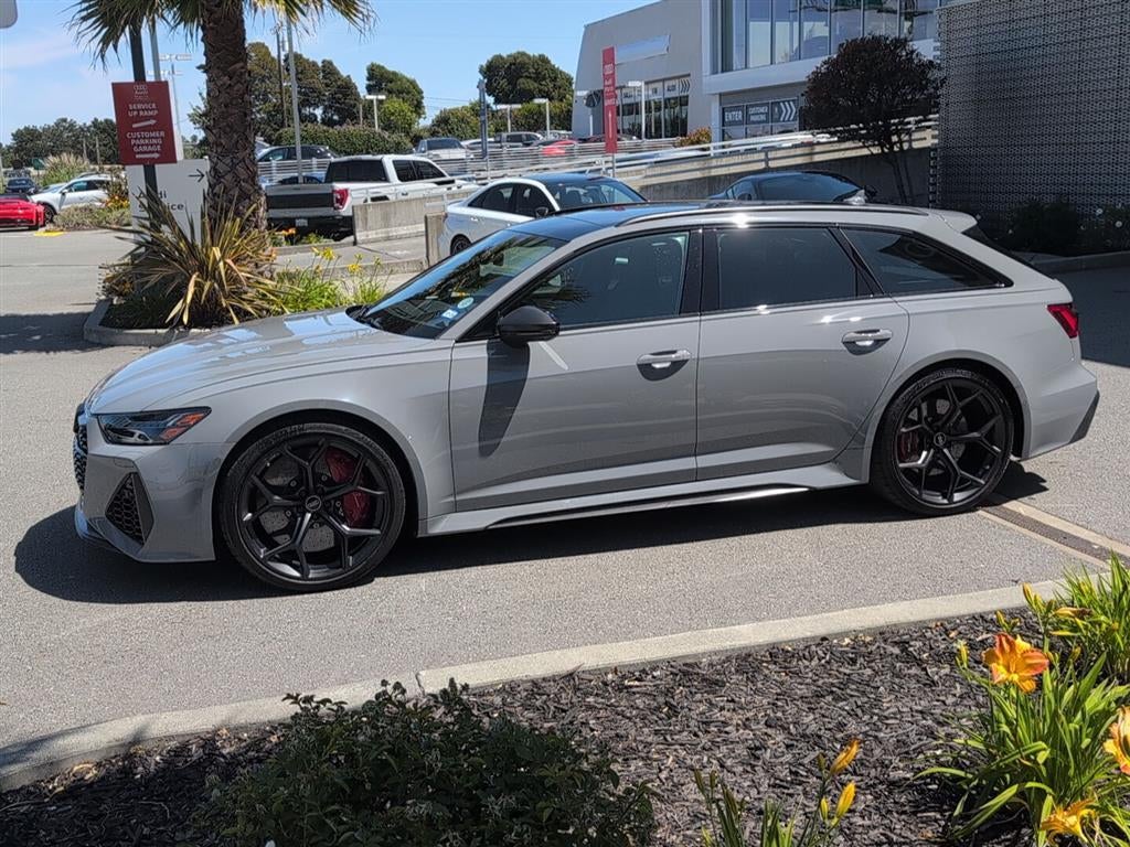 2025 Audi RS 6 Avant performance