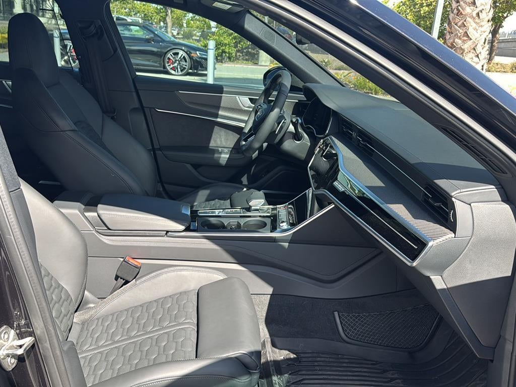 2026 Audi RS 6 Avant performance