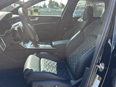 2026 Audi RS 6 Avant performance