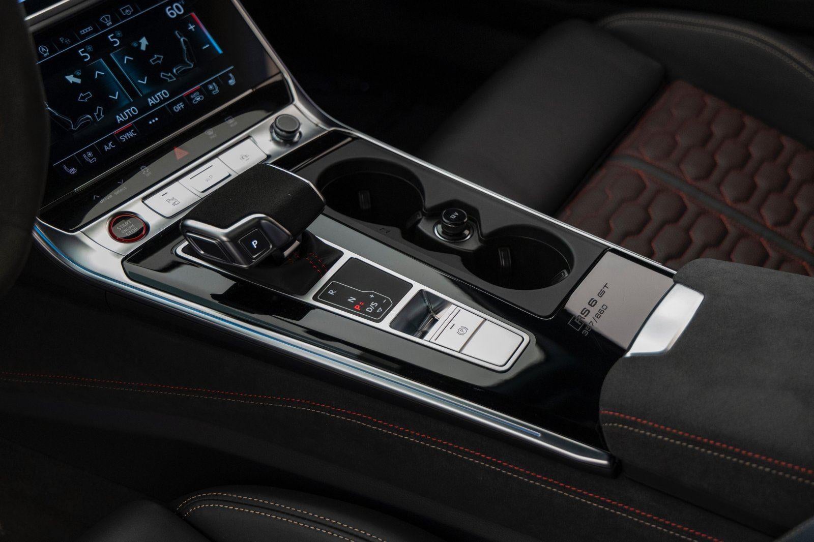 2025 Audi RS 6 Avant GT performance