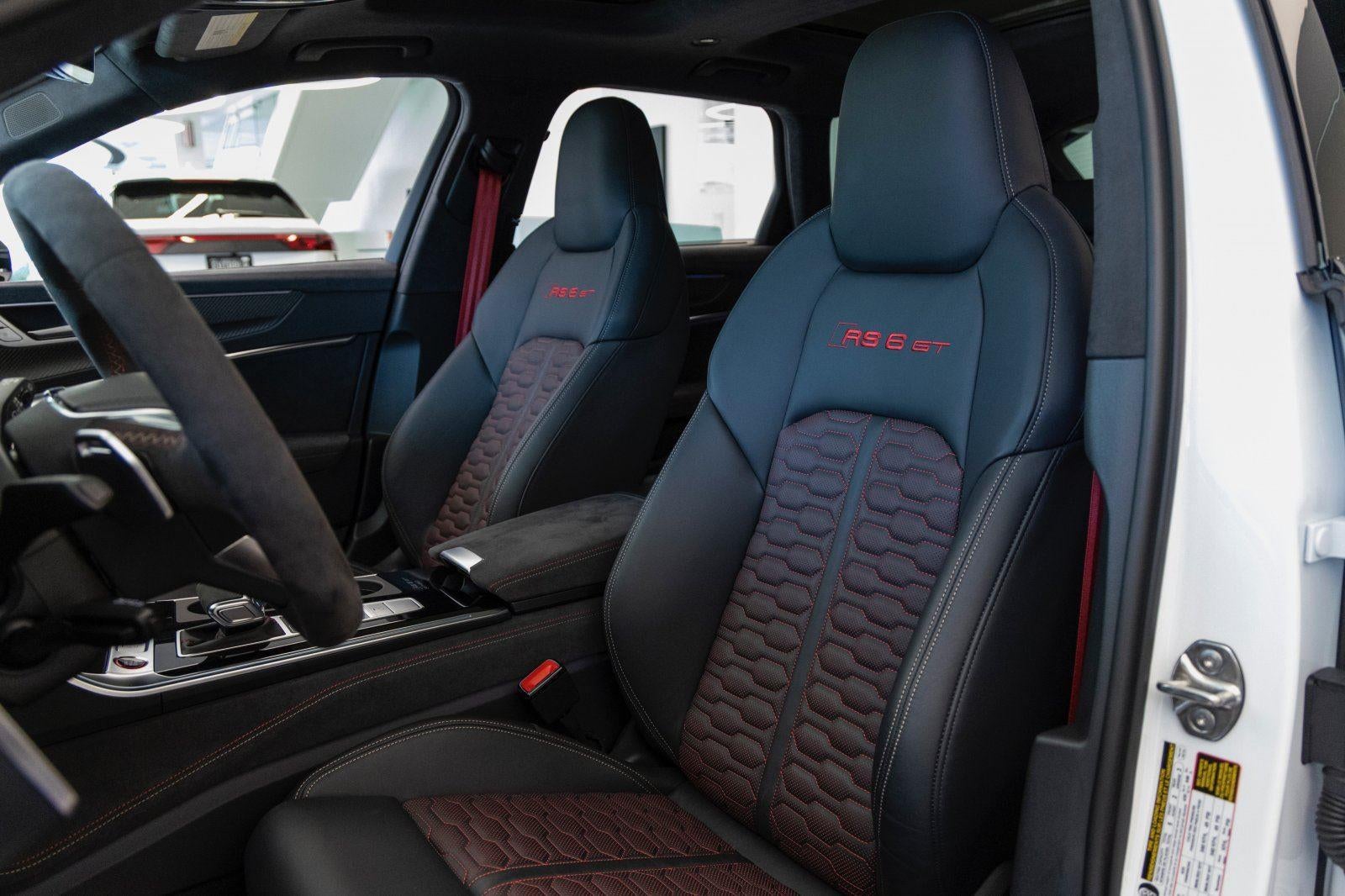 2025 Audi RS 6 Avant GT performance