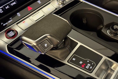 2025 Audi RS 6 Avant performance