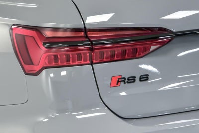 2025 Audi RS 6 Avant performance