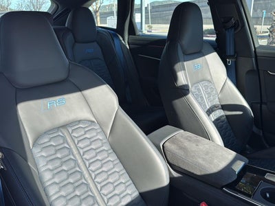 2025 Audi RS 6 Avant performance