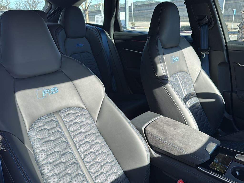 2025 Audi RS 6 Avant performance