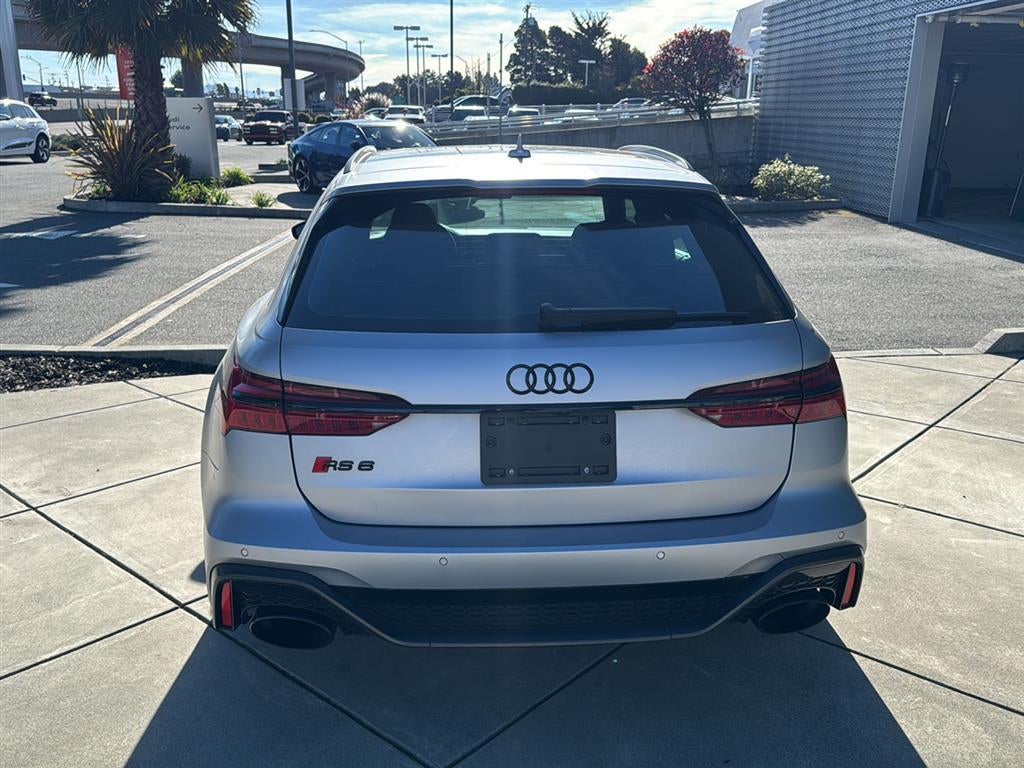 2025 Audi RS 6 Avant performance