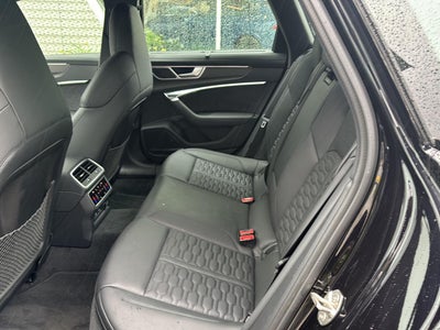 2026 Audi RS 6 Avant performance